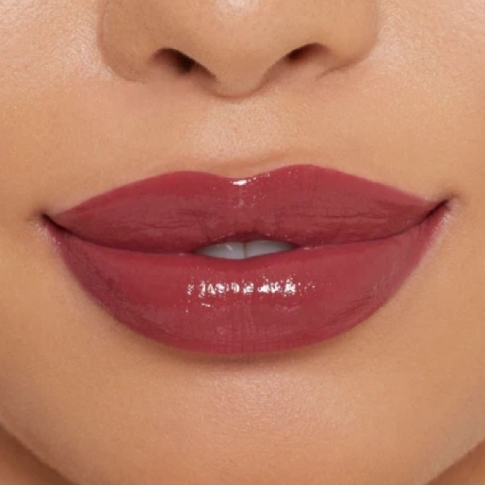 Kylie Lip Shine Lacquer A Whole Lewk - Picture 12 of 16
